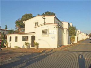 4 Bed Townhouse in Corlett Gardens