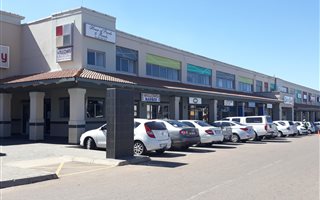 72 m² Commercial space in Die Wilgers