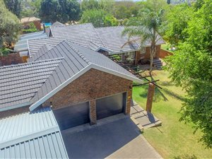 4 Bed House in Wingate Park