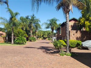 2 Bed Cluster in Doornpoort and surrounds