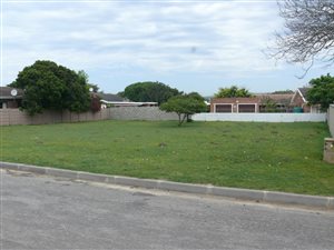842 m² Land available in Kleinemonde