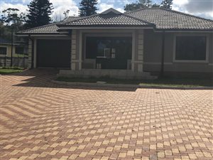 3 Bedroom Townhouse in Yellowwood Park