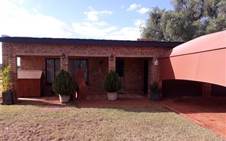 3.4 ha Farm in Bendor