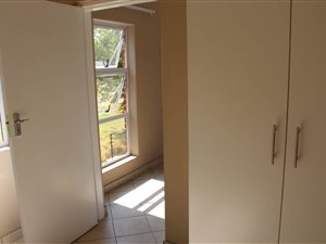 1 Bed Townhouse in Rhodesfield
