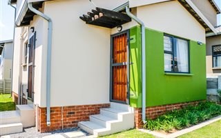 3 Bedroom House in Noordwyk