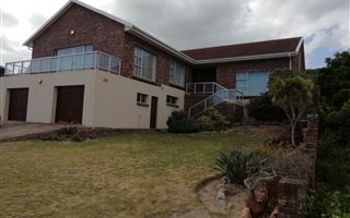 3 Bedroom House in Blue Horizon Bay