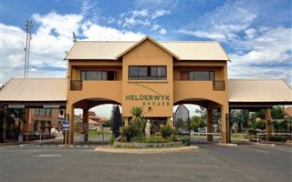 3 Bedroom House in Helderwyk