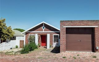 2 Bedroom House in Langeberg Ridge