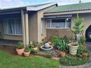 4 Bed House in Golf Park