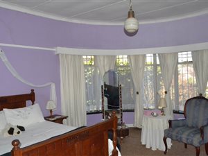 3 Bed House in Selection Park