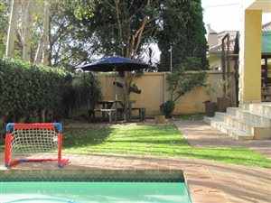 4 Bed House in Highveld