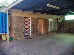 0.5 Bed Flat in Sinoville
