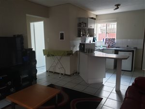 2 Bed Townhouse in Lakefield