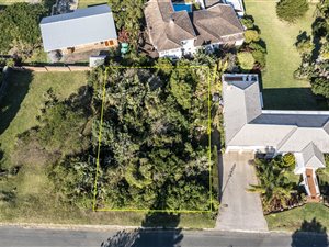 743 m² Land available in Cintsa