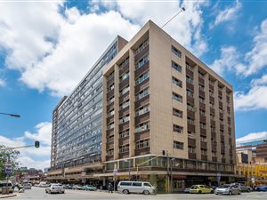 Bachelor apartment in Johannesburg Central