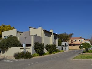 3 Bed House in Six Fountains Estate