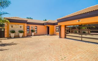 4 Bedroom House in Clearwater Estate