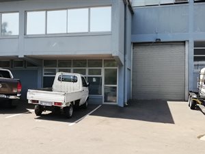 400 m² Industrial space in Hillcrest Central