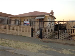 2 Bed House in South Hills