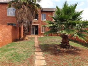 2 Bed Townhouse in Equestria