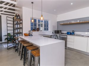 3 Bed House in Menlo Park