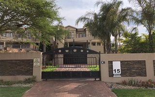 3 Bedroom House in Die Heuwel