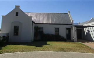 3 Bedroom House in Roux Park
