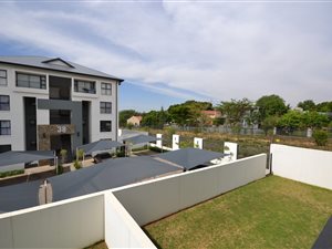3 Bed Apartment in Modderfontein