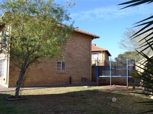 4 Bed Townhouse in Sinoville