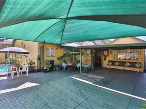 4 Bed House in Marlands