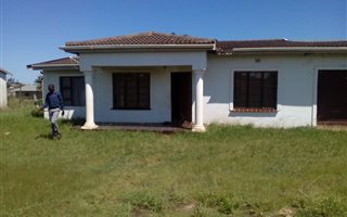 3 Bedroom House in Ngwelezana