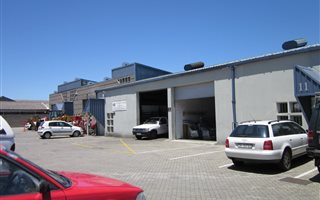 272 m² Industrial space in Maitland