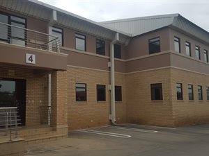 1143 m² Industrial space in Allandale