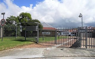 2 Bedroom Townhouse in George South