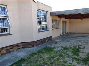 3 Bed House in Parow Valley