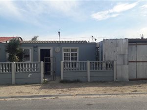 3 Bedroom Cluster in Bonteheuwel