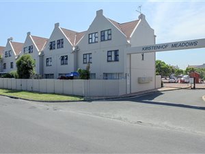 2 Bed House in Kirstenhof