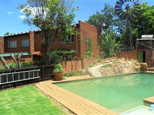 3 Bed Townhouse in Bergbron