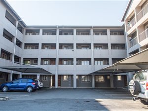 2 Bed Apartment in Richards Bay Central