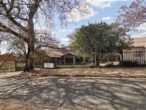 12 Bed Apartment in Drakensview
