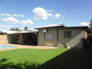4 Bed House in Claremont