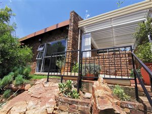 3 Bed Townhouse in La Montagne