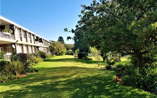 2 Bedroom Apartment in Monument