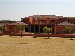 6 Bed House in Ruimsig