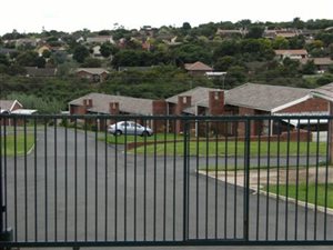 3 Bed Townhouse in Bisley