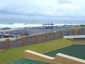 2 Bed Apartment in Shelly Beach