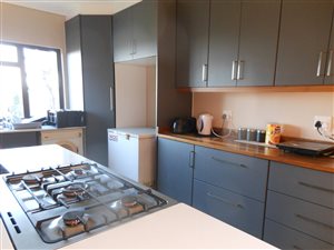 2 Bed Flat in Waterfall
