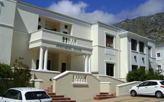 118 m² Commercial space in Steenberg