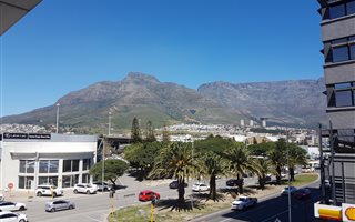 1150 m² Office Space in Foreshore