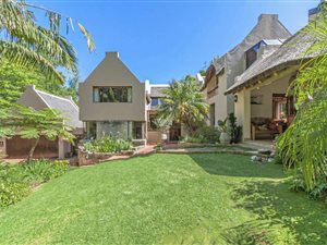 4 Bed House in Golden Hill